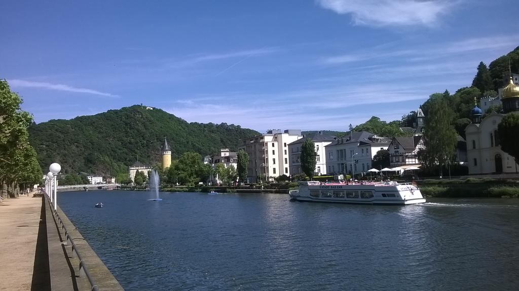 Star Hotel Fachbach 外观 照片