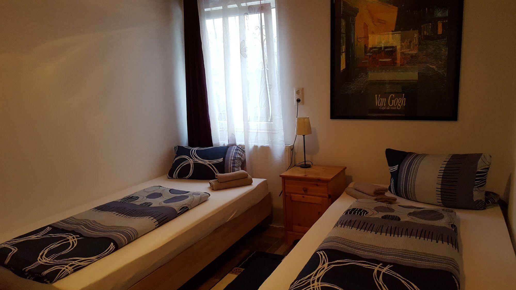 Star Hotel Fachbach 外观 照片